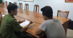 Đi dẹp vỉa hè, 2 nhân viên trật tự đô thị bị đánh nhập viện