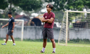 HLV Miura căng thẳng trước đại chiến với quân bầu Đức