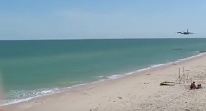 Video: Xem cường kích Su-25 lướt sát mặt biển khi tập trận