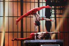 Quốc Cơ trượt chân khiến Quốc Nghiệp bị ngã trước đêm thi