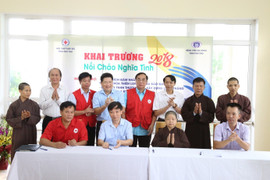 Bệnh viện đa khoa tỉnh Phú Thọ: Khai trương Nồi cháo nghĩa tình năm 2018