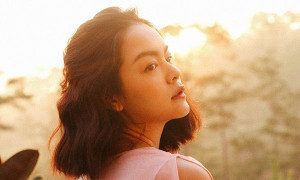 Phạm Quỳnh Anh khoe nét đẹp mong manh hút ánh nhìn gây ngạc nhiên cho khán giả