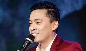 Xúc động với lý do Lam Trường mua 200kg vải thiều tặng khách mời tại sự kiện