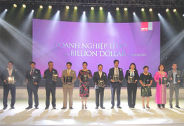 Vinamilk liên tục nhận được các bình chọn xuất sắc trong lĩnh vực kinh doanh trong 6 tháng đầu năm 2018