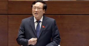 Chánh án Nguyễn Hoà Bình lý giải khác nhau giữa tha tù trước thời hạn và đặc xá