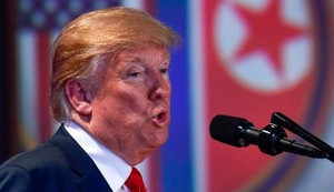 Clip: Ông Trump khẳng định 'chưa mất gì' trong thỏa thuận với ông Kim