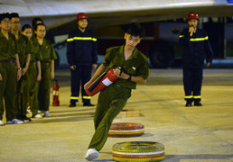 ‘Chiến sỹ nhí’ thực nghiệm xử lý tình huống khi gặp cháy