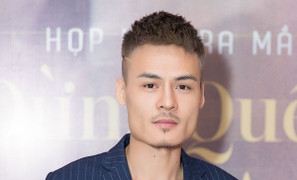 ‘Hiện tượng mạng’ Hoa Vinh tạm ngừng đi hát vì quá đắt show