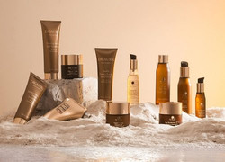 Mỹ phẩm trang sức: Tình yêu bất diệt của phụ nữ Đẹp