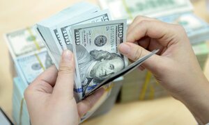 Tỷ giá tăng cao bất thường, đè nặng lên lạm phát, nhập siêu: Nên tăng lãi suất USD?