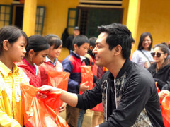 Phan Anh công bố dự án 1.000 tủ sách cho trẻ em vùng cao