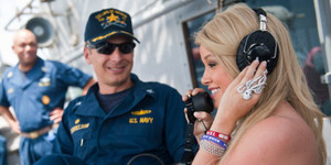 Cựu hoa hậu trở thành binh nhất không quân Mỹ