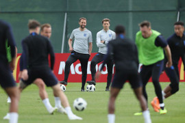 Lộ đội hình Anh vs Tunisia: Rashford dự bị, Harry Kane đá cặp Sterling