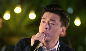 Sau 17 năm, bồi hồi nghe Lam Trường hát lại bản hit ‘Tôi ngàn năm đợi’