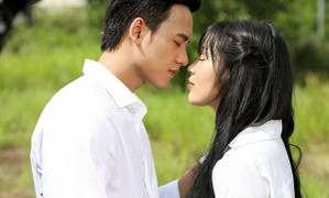 Mai Tài Phến lần đầu hôn say đắm bạn diễn