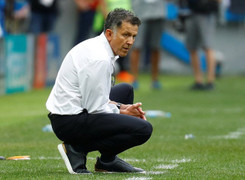 60 phút bẻ gãy hàng tiền vệ Đức và kế hoạch hoàn hảo của Mexico