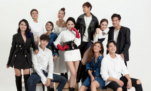 Tóc Tiên cùng dàn học trò ‘Giọng hát Việt’ cực cá tính trong bộ ảnh chung