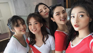 Dàn hot girl bình luận World Cup 2018 gây tranh cãi trái chiều