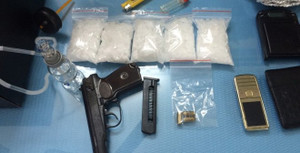 Bắt nhóm người tàng trữ trái phép chất ma túy, vũ khí quân dụng