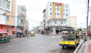 Cô Tô mất điện do sét đánh: Chính quyền khuyến cáo khách tạm hoãn ra đảo