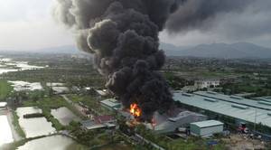 Cháy lớn công ty nhựa thông ở Quảng Ninh làm thiệt hại khoảng 12 tỷ đồng