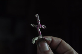 Lá bùa hình người và những chuyện bí ẩn hãi hùng trong ngôi chùa nhốt 'vong'