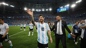 Cập nhật World Cup 2018 ngày 30/6: BLV Quang Tùng dự đoán Messi, Ronaldo cùng bị loại