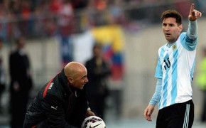 Sampaoli: 'Messi giúp chúng tôi thấy những thứ chỉ thiên tài mới thấy'