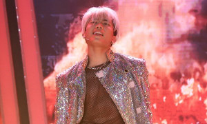 Anh Tú hóa thân thành Taeyang Big Bang, khoe thân hình 6 múi gây phấn khích