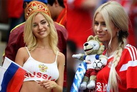 'Fan đẹp nhất World Cup' ngây ngất trong chiến thắng lịch sử của Nga