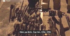 Clip: Cận cảnh kho vũ khí nóng của trùm ma túy tại Lóng Luông