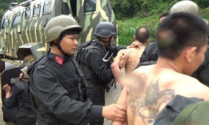 Công an Sơn La: Trùm ma túy chuẩn bị 200 lít xăng để chống trả, súng nhiều khẩu còn mới nguyên