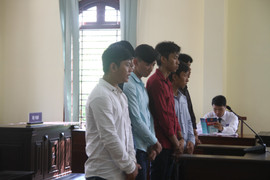 Đập phá đoàn lô tô, nhiều thanh niên phải bỏ học đi tù