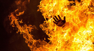 Bị từ chối tình cảm, người đàn ông ở Đồng Tháp tưới xăng tự thiêu với người tình