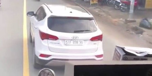 Hành trình 4km của xe cứu hỏa khi kẻ lái ô tô vô ý thức cố tình không nhường đường