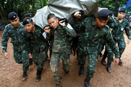 Video: Nhìn lại hành trình kỳ diệu giải cứu đội bóng nhí Thái Lan