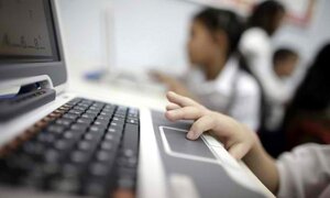  15,7% trẻ em Việt Nam bị dụ dỗ tình dục qua mạng