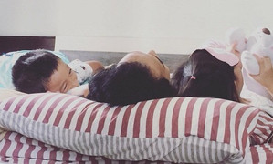 Sau scandal liên tiếp bị tố gạ tình, Phạm Anh Khoa tìm bình yên bên hai con