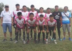 Đội bóng Lợn Hoang của Thái Lan trở lại luyện tập