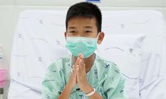 Hình ảnh mới nhất về 12 cậu bé và huấn luyện viên đội bóng thiếu niên Thái Lan