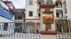 Sở GD-ĐT Hà Giang vẫn cửa đóng then cài, rà soát lại bài thi trong cả ngày nghỉ