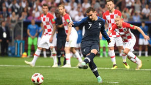 VAR biến Perisic thành tội đồ, Griezmann sút phạt đền hạ Croatia