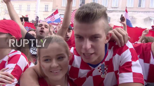 Clip: Tuyển nhà thua kịch tính, fan Croatia vẫn ăn mừng vì hành trình phi thường