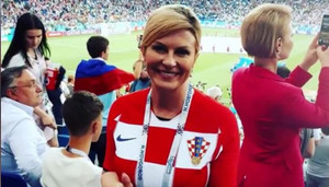 Nữ Tổng thống Croatia tự bỏ tiền mua vé, chịu cắt lương để sang Nga xem World Cup