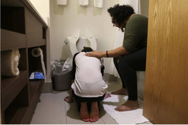 Hành trình trải qua nỗi đau của cô bé 12 tuổi tự nguyện thử thuốc chữa ung thư