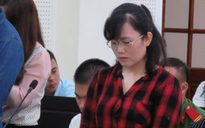 Chiếm đoạt 50 tỷ đồng của khách, hot girl ngân hàng lĩnh án chung thân