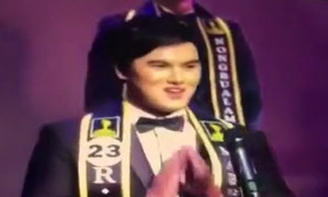 Chào thua với màn giới thiệu siêu hài và giọng cao chót vót của thí sinh nam vương Thái Lan