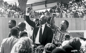 Câu chuyện về Nelson Mandela: Một cuộc đời phi thường