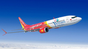 Vietjet tạm dừng nhiều chuyến bay do ảnh hưởng của bão Sơn Tinh