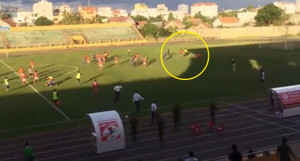 Video: Không được lên hạng Nhất, cầu thủ Bà Rịa - Vũng Tàu đuổi đánh trọng tài